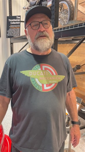 39K views · 733 reactions | Which motorcycle holds a more significant place in history - the 1973 Kawasaki Z1 900 or the 1999 Suzuki Hayabusa? | CycleDrag | Facebook