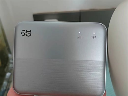 网速稳定，即插即用，精致小巧