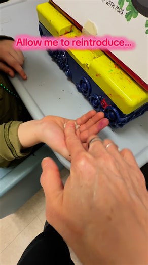 ✨ Let me reintroduce how to achieve a functional grasp in three simple steps: 1️⃣ Place a cotton ball or crumpled piece of paper on the child’s palm and have them hold it there with their ring and pinky fingers. 👐 2️⃣ Next, have them hold a Q-tip with the other three fingers. 🎨 3️⃣ Finally, let them paint small dots on a template attached to a vertical surface, like a tabletop easel or a piece of paper taped to the wall. 🖌️ You’re welcome! 😊🎉 #occupationaltherapy #occupationaltherapist #pre