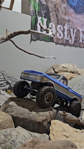 Scx24 chevy k10 struggles at the top #brushless #scx24 #chevyk10 #minicrawler #rccrawler #offroad