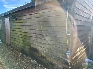 UK's best shed paint and stains TESTED - results 18 months / 2 years later: Cuprinol, Ronseal, Creocote, and Johnstone's