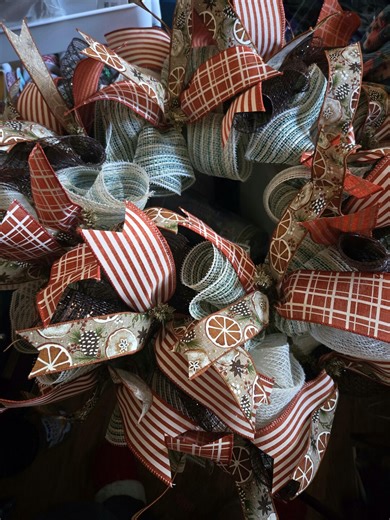 Primitive Wreath, Matches Potholders and Bow. - Etsy