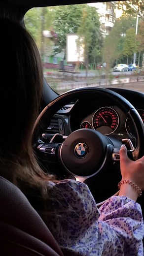 @yulya @Anastasia #київ #вечірнійкиїв #сокар #bmw