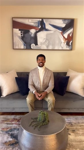 🏡🔥 3 Things Cameron LOVES About 6511 Carriage Drive 🔥🏡 Agent Cameron is sharing his top 3 favorite features of this Alexandria gem—and they’re hard to beat: 1️⃣ The huge deck — perfect for entertaining, grilling, or just relaxing outdoors. 2️⃣ The den and living room — versatile spaces with plenty of room to spread out, host, or unwind. 3️⃣ The elevated view — this home sits perfectly to give you a beautiful vantage point of the surrounding area. 🌅 It’s not just a house… it’s the lifestyle 