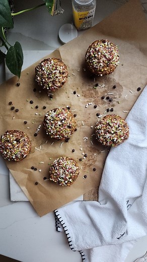 Mealtime Magic: Learn how to prep base recipes and simplify your mealtime chaos. Our meal app helps busy families prep ahead of time so you can eat healthy, homemade food on the run! What are base recipes? Base recipes are the bases to recipes. Think tortillas, rice, pastas, meats, marinades, sauces, muffins, bagels, granola, etc. The staple ingredient. How do you use base recipes? 1. Pick a few for the week ahead. Take 2 hours over the weekend, the prep what's needed and freeze. 2. Plan your me