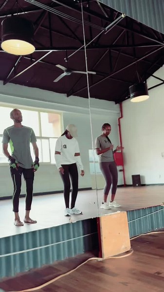 After our gym session , I had to jump into that … it took me almost 40 minutes, never thought it was that hard yooo #tomatoma #ruger #fyp #dance #music