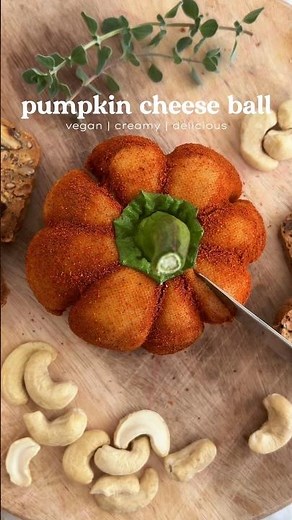 Vegan Pumpkin Cheese Ball 🧡 #vegan #vegancheese #pumpkin #ricetta #recipe