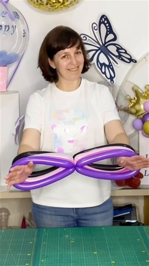 One of the simplest and most spectacular flowers for decoration 🌸💜🩷 #balloonart #fun #top #lifehacks #tips #balloon #balloonartist #patterns #patrones #mosaicballoon #balloonmosaic #balloondecor #mosaicframesforballoons #balloonsdecoration #balloonstylist#stuffedballoons | Genballoon