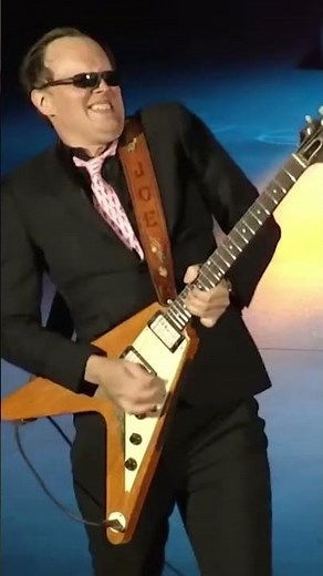 Joe Bonamassa Live at Red Rocks 2017 - Breaking Up Somebody's Home