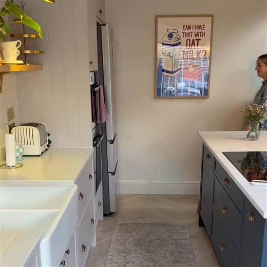 Plan your dream kitchen with over 100 showrooms nationwide. See your design come to life in stunning Virtual Reality. | Wren Kitchens