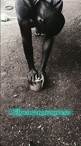 Flexiones con mancuerna en casa #fitnessencasa #flexiones #mancuernas ‪@coachpain8129‬