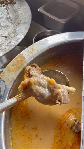 16K views · 64 reactions | 1800 ki plate? Worth it ya overpriced? Location: Nirala Restaurant opposite Kings Mall Gijranwala #niralarestaurant | Street Foodies | Facebook