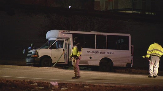 Latest Headlines | Members of Grand Junction high school wrestling team hurt in Lakewood crash