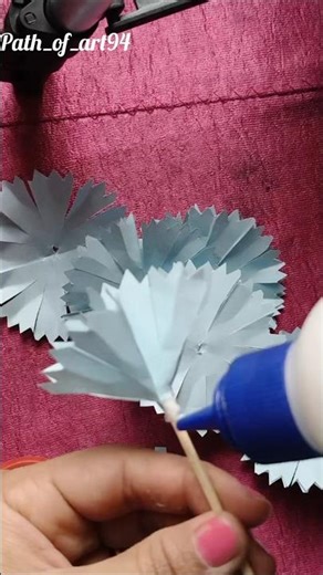 Paper Flower making tutorial in simple steps. #art #craft #papercraft #paperflower #diycrafts