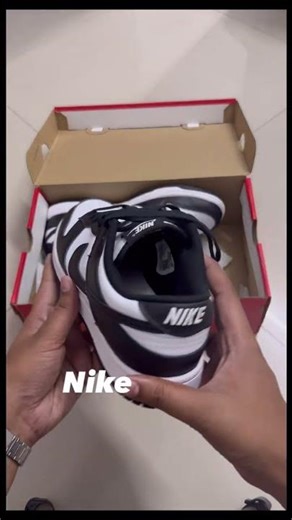 unboxing Series Day 1 Nike panda dunk