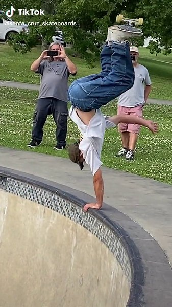 #erickwinkowski #skateboarding #santacruzskateboards