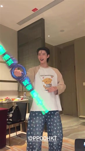 เจอของเล่นถูกใจเค้าละ #poohpavel #ppoohkt