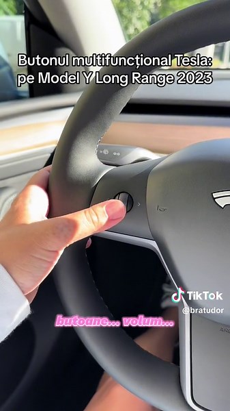 Stiu că nu e nou, dar trebuia să avem și butonul/rotița multifuncțional/ă de pe volanul Tesla ca #dotareinedita a Lumii Auto! Aici, pe Model Y Dual Motor Long Range 2023. Oare îl păstrează și la facelift?! 😅😂🤣 #tesla #modely