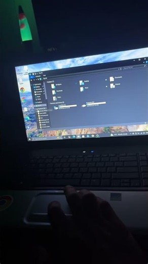 Windows 10 22H2 on a Compaq Presario CQ61 final demo in 2026 part 3
