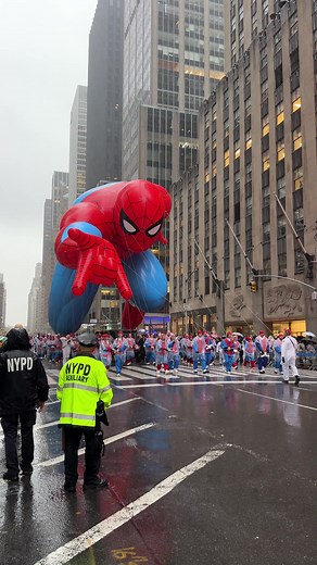@Macy’s Thanksgiving Day Parade 2024 - Spider-Man #macysthanksgivingdayparade #MacysParade #macys #nyc #spiderman