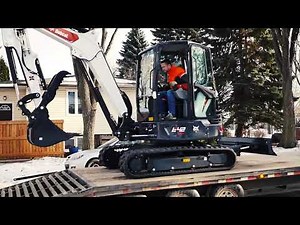 Off Grid - New! 2021 Bobcat E42 R2 Series