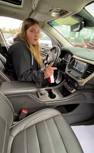 2020 GMC Acadia Denali