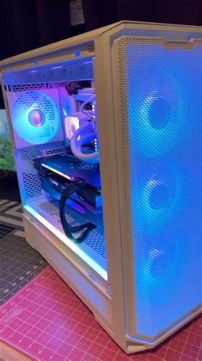 13 reactions | New computer is ask setup! What do you think? | Jerikandra | Facebook