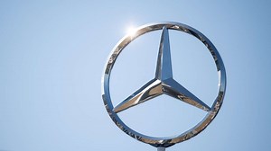 Mit dem Auto bezahlen – so funktioniert das neue Bezahlsystem „Mercedes pay “