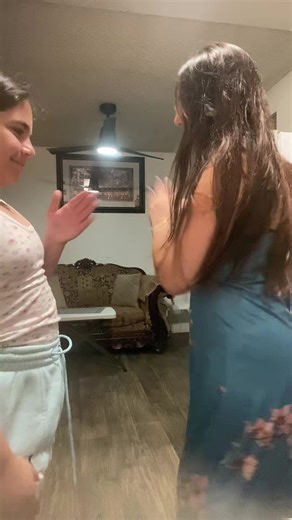 angieisreallycute (@angieisreallycute)’s videos with original sound - angieisreallycute