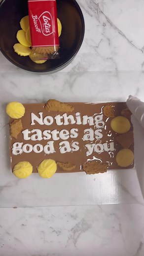 Customized Chocolate Bars - Personalize Your Sweet Treats!