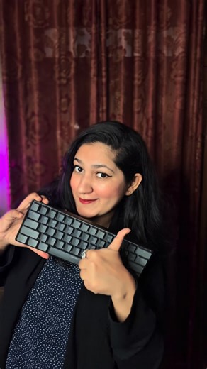 Alina Safdar on Instagram: "X @buyonix.2 Wireless, mechanical, and glowing right. KM61 just changed my setup. #foryou #influencer #viralvideos #foryoupage #viralreels #blogger #instagram #viralpost #keyboard #rgblights"