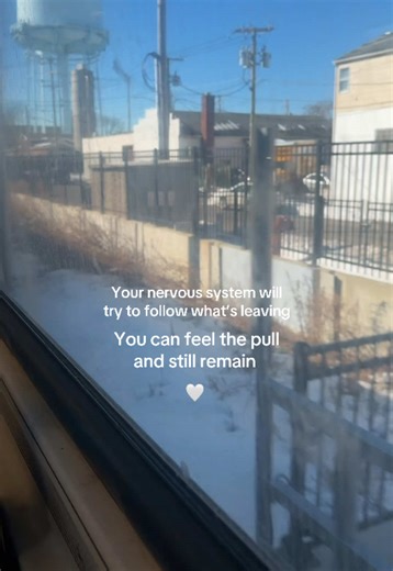 Your body processes movement before your mind creates a story about it. Understanding this can change e v e r y t h i n g. There is so much power in learning your own patterns. Especially now that you have the knowledge and capacity to provide yourself with what may have been missing before they began. #lifeadvice #mindbody #nervoussystem #regulation #psychology