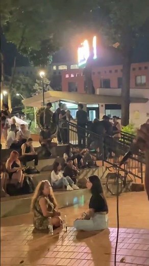 Street Singing Colombia Medellín