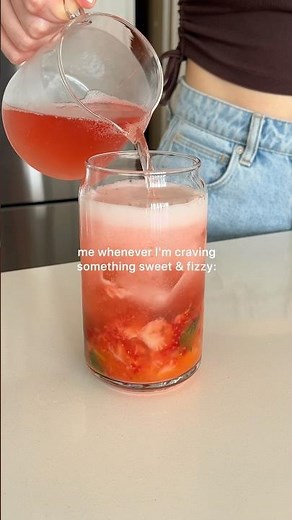 Easy Strawberry Mocktail 🍓