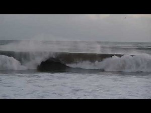 Santa Barbara , CA , Big Leadbetter Beach Harbor Surf Jan 5 2023 HD 4K