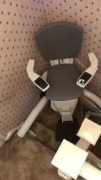 Flow 2 Stairlift on Narrow Staircase