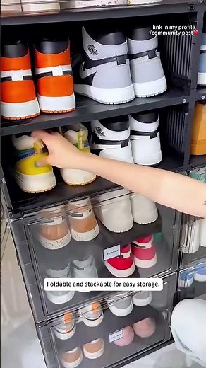 Meet the 5-layer foldable storage box with wheels! Perfect for organizing clothing, makeup, and more