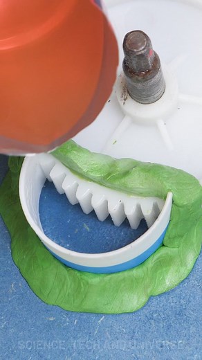 Plastic gear teeth are easy to recreate | Science, Tech and Universe