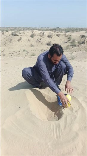 hide watermelon 🍉 with pink salt in Sand Desert #survival #camping #outdoors #lifehacks #experiment