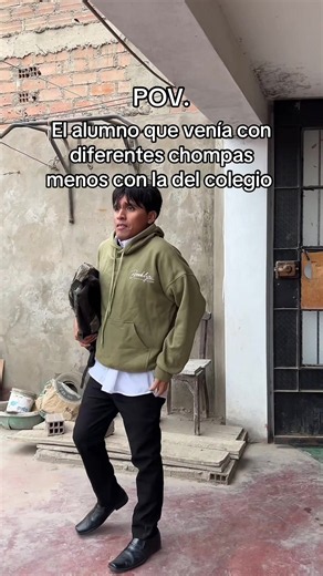 Recuerdas a ese men? En colegios nacionales podías ir como quieras 😅 #colegio #oldschool #alumno #humor