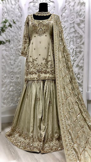 Evotique ( Avneet Kaur & Navjit K Toor ) on Instagram: "Step into elegance with our stunning fully hand-embroidered sharara suit, adorned with mirrors that make it shine like no other. But what truly sets this outfit apart? The heaviest dupatta we’ve paired with it, adding a touch of opulence and uniqueness to your look. And the best part? You can customize it to suit your preferences - from colors to styles and budgets. Contact us today to discover how we can bring your one-of-a-kind outfit vis