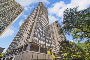 5701 N Sheridan Rd #29K, Chicago, IL 60660 - MLS 12141672 - Coldwell Banker