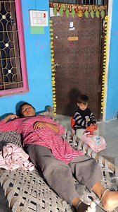 kitna Kaam Karta Hai Mara Babu | Meera