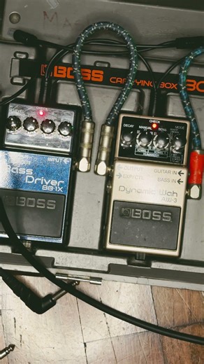 Pedal Boss Dynamic Wah AW-3 plus Bass Driver BB-1X