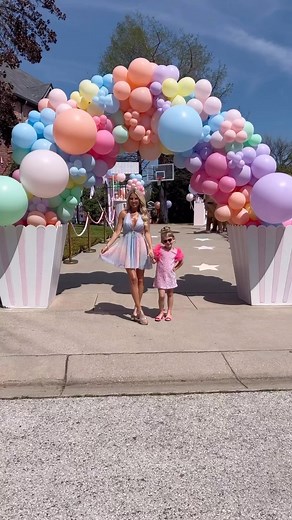 So many fun details at this carnival party 💕🎪 by Planning & Design: @modernpartycompany Photo: @jromophotography Balloons: @balloontherapy Florals: @somethingprettyfloral Sand Art: @playfulkidsclub Rentals: @shagcarpetprops @sociallamarentals @bellaacento @partyhausrentals @aimebby The Bubble & Bounce Houses : @modernpartyrentalco Dj: @artsarabia Acrylic: @kulgra Cottoncandy: @cloudninecart Carnival Games: @gameondallas Mocktails: @allure_and_alchemy Invitation: @winkandinkpaperie Popcorn buck