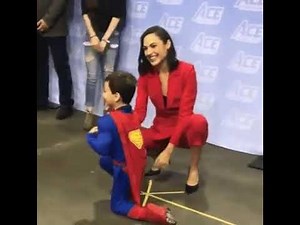 Wonderwoman tickles superman