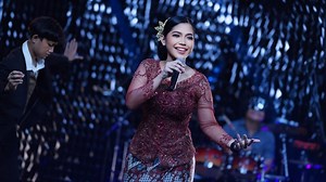 Telurmu Pecah, Aku Yang Disalahkan. Ini dia lagu balas untuk lagu telur haritu 😆. | Nur Amira Syahira