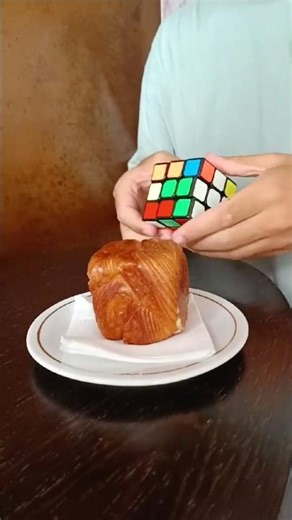 Cubing in Turin 🇮🇹 #cubing #rubikscube #rubik #torino #turín #speedcubing #speedcube