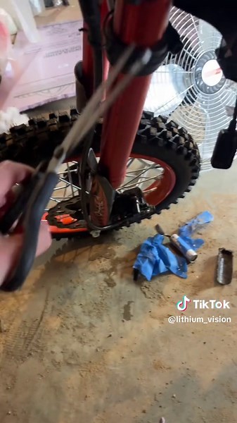 Taping Up My Front Forks: A Workshop Guide
