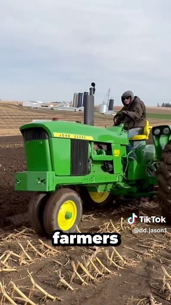 Why John Deere's 40 20 Tractor Is a Timeless Classic